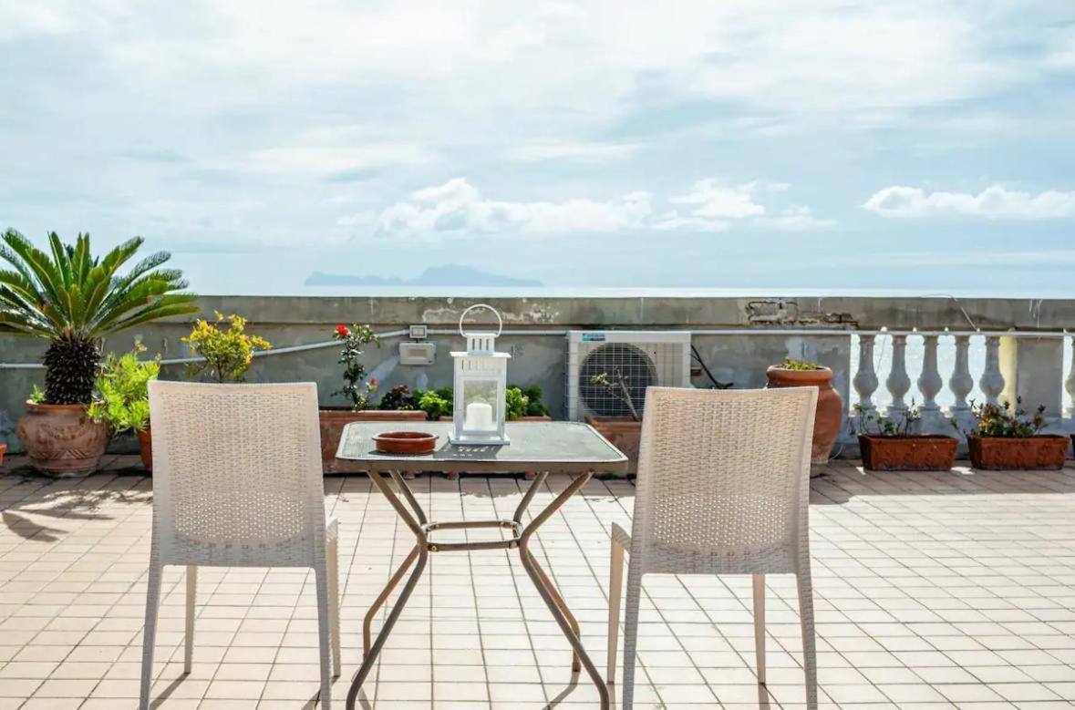 Rooftop In Front Of The Castle Νάπολη Εξωτερικό φωτογραφία