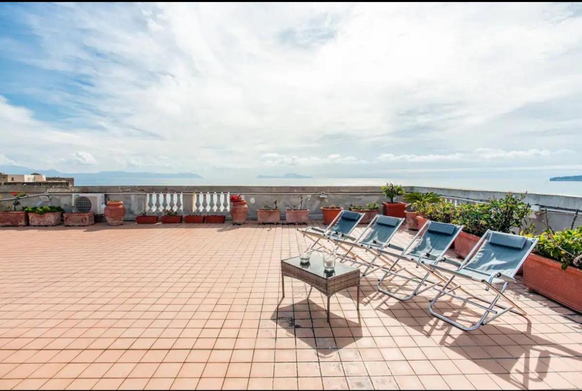 Rooftop In Front Of The Castle Νάπολη Εξωτερικό φωτογραφία